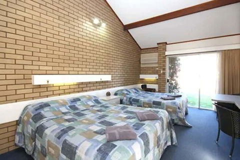 Bairnsdale Motor Inn - Holiday Adelaide 3