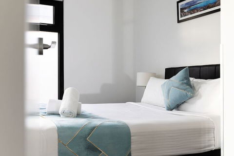 RNR Serviced Apartments North Melbourne - Holiday Adelaide 6