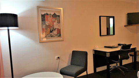 Hibiscus Lakeside Motel - Holiday Adelaide 6