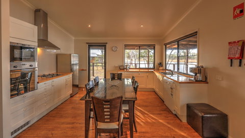 Sommerville Valley Tourist Park - Holiday Adelaide 4