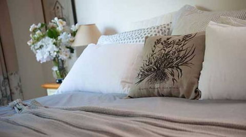 Woolrich Historic Garden Cottage - Holiday Adelaide 4