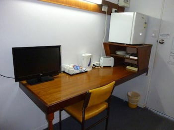 Innisfail City Motel - Holiday Adelaide 3