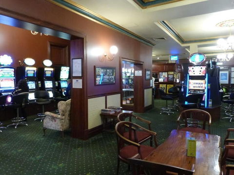 Naracoorte Hotel Motel - Holiday Adelaide 4