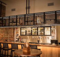 Queens Arms Hotel - Holiday Adelaide