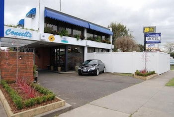 Connells Motel & Serviced Apartments - Holiday Adelaide 3