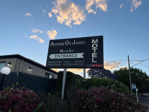 Asters On James Motor Inn - Holiday Adelaide 2