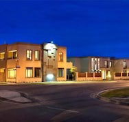 May Park Executive Apartments - Holiday Adelaide