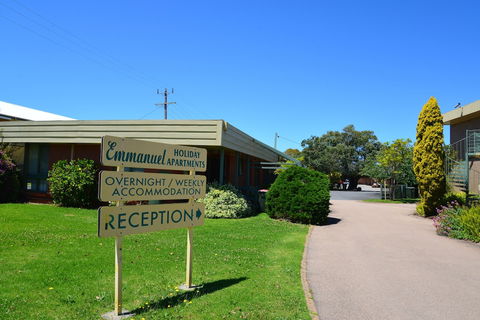 Emmanuel Holiday Apartments - Holiday Adelaide 3