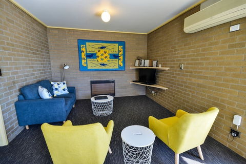 Emmanuel Holiday Apartments - Holiday Adelaide 6