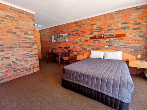 Townhouse Motor Inn - Holiday Adelaide 3