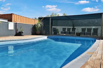 Aaok Moondarra Accommodation Village - Holiday Adelaide 0