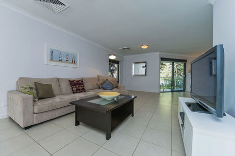 Yallingup Beach Resort - Holiday Adelaide 1