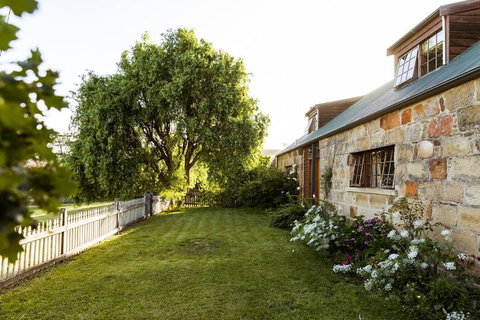 Daisy Bank Cottages - Holiday Adelaide 5