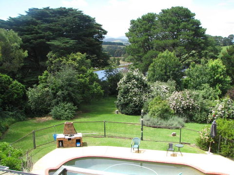 Leafield Cottages - Holiday Adelaide 1