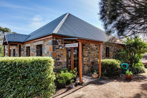 Wagners Cottages - Holiday Adelaide 2