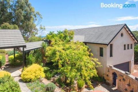Pearl River Houses - Holiday Adelaide 6