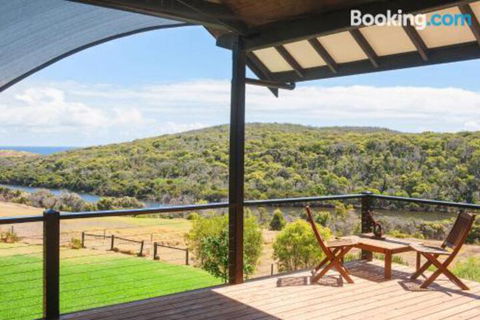 Pearl River Houses - Holiday Adelaide 4