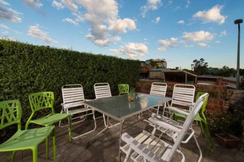 Cobb & Co House - Holiday Adelaide 6