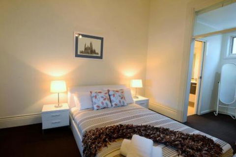 Cobb & Co House - Holiday Adelaide 5