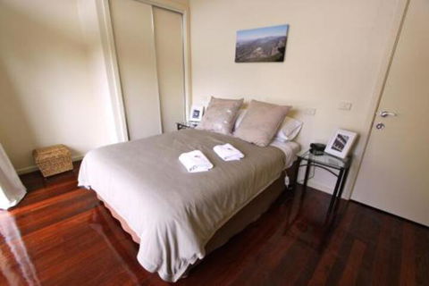 Five Clematis Views - Holiday Adelaide 5