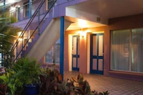 Shellharbour Village Motel - Holiday Adelaide 0