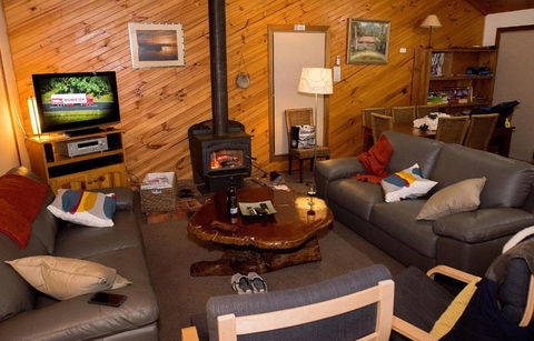 Ellimata Holiday Cottage - Holiday Adelaide 6