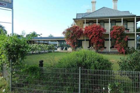 Airlie House Motor Inn - Holiday Adelaide 2