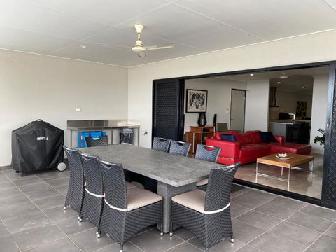 Cooktown Harbour View Luxury Apartments - Holiday Adelaide 3