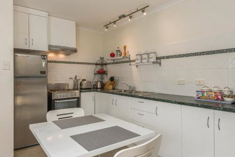 Moonrise View Apartment - Holiday Adelaide 1