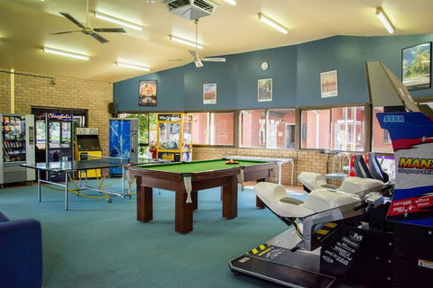 Lake Edge Resort - Holiday Adelaide 5