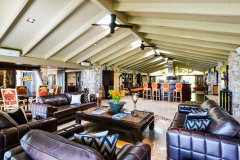 Trinity Beach Palace - Holiday Adelaide 0