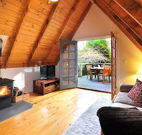 Santosa Cottage - Holiday Adelaide
