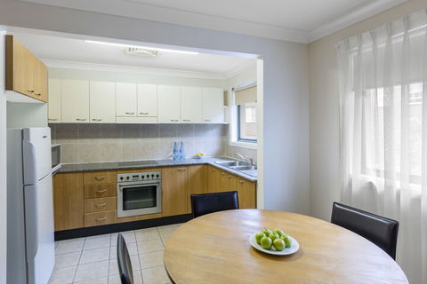 Waldorf Hornsby Residential Apartments - Holiday Adelaide 2