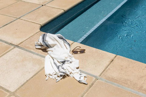 Noosa Court 4 - Holiday Adelaide 2