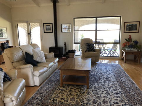 Dam It Getaway- Homestead - Holiday Adelaide 3