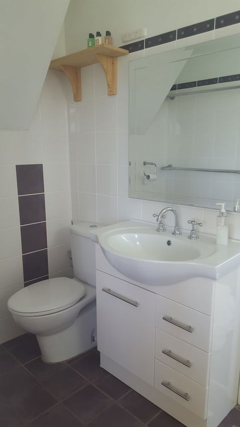 Dam It Getaway- Homestead - Holiday Adelaide 6