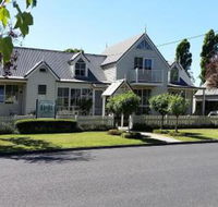 Creek Cottage Bed  Breakfast - Holiday Adelaide