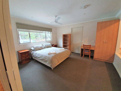 Waterfront Retreat At Wattle Point - Holiday Adelaide 4