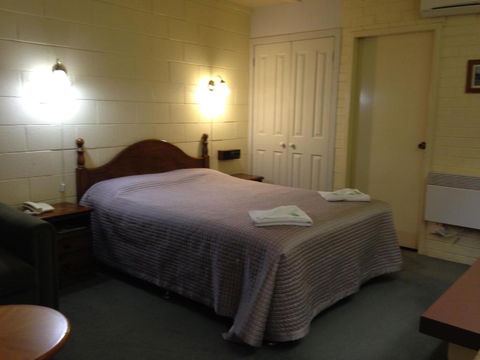 Robertson Country Motel - Holiday Adelaide 4