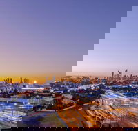 Oaks Brisbane Woolloongabba Suites - Holiday Adelaide