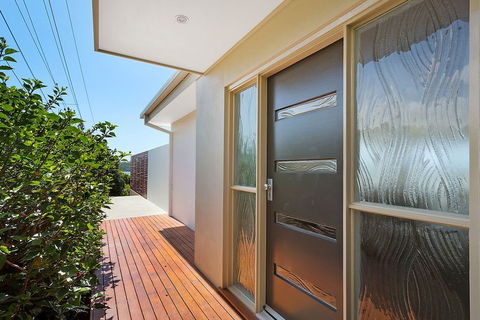 Oceanview Serenity - Holiday Adelaide 0