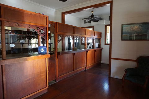 Yongala Lodge By The Strand - Holiday Adelaide 0