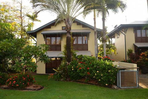 The Wongalinga Apartments - Holiday Adelaide 1