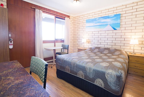 Augusta Budget Motel - Holiday Adelaide 3