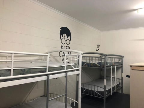 Frogshollow Backpackers - Holiday Adelaide 4