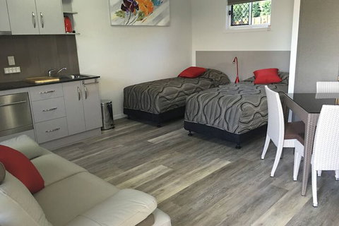 Athena Motel Apartments - Holiday Adelaide 6