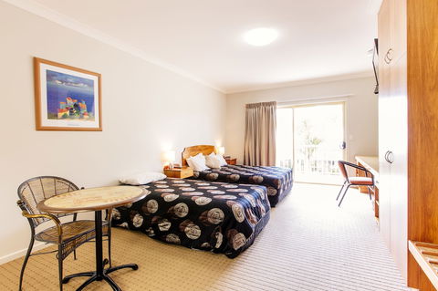 Shamrock Gardens Motel - Holiday Adelaide 2
