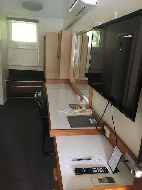 Waterview Gosford Motor Inn - Holiday Adelaide 3