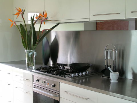 The Roozen Residence - Holiday Adelaide 6