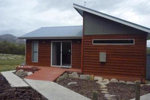Yakkalla Holiday Cottage - Holiday Adelaide 1